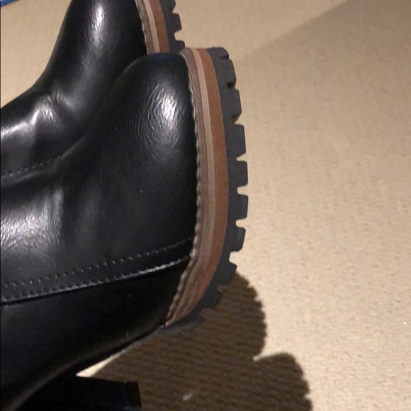 Stylish high heels boots - Picture 7 of 12